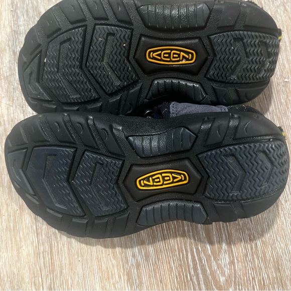 KEEN Zuma Open Toe Sport Sandals - Picture 12 of 13
